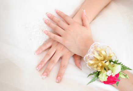 灰指甲的症状表现有哪些 灰指甲的症状表现有哪些